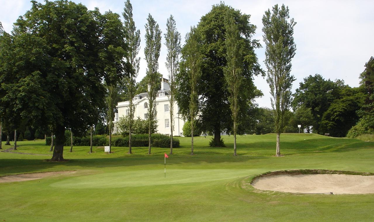 Annanhill 14th green