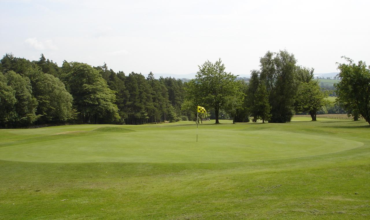 Ballochmyle 10th green