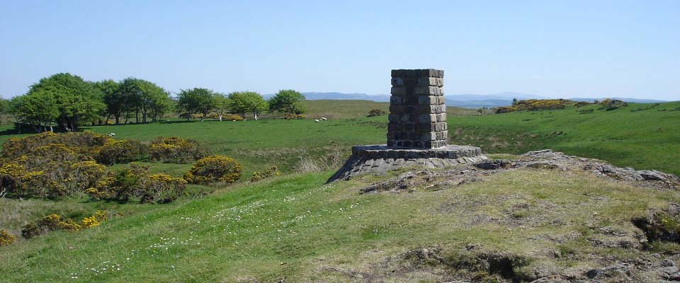 Carrick Hills Cairn image