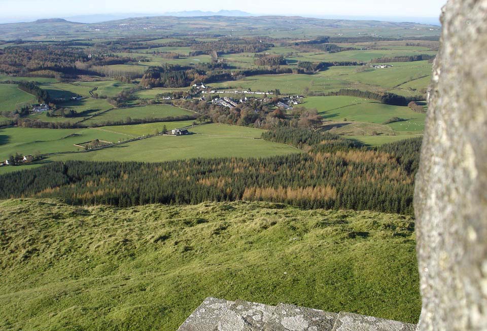 View of Straiton from Monument image